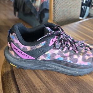 Merrell Tennes.shoes size 8